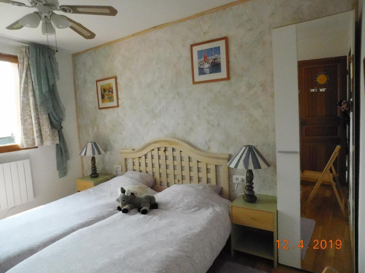 Chez Nous. B & B Bassy Bagian luar foto